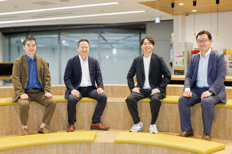 「正解のない挑戦に、道しるべを」— 新規事業伴走支援が生んだ、現場の共通言語と自分ごと化